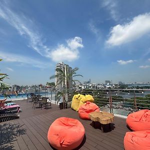 Luxe Paradise Premium Hotel Pham Hong Thai